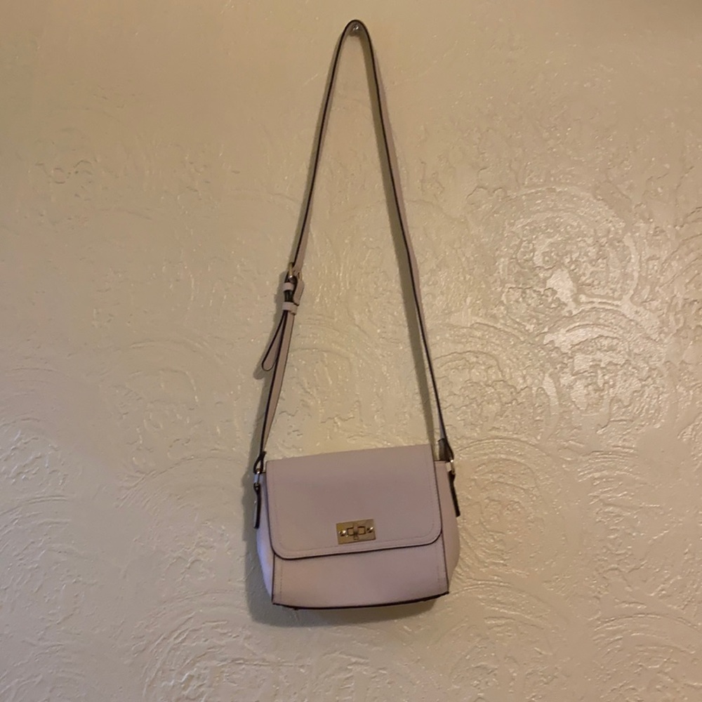 Off White crossbody forever 21